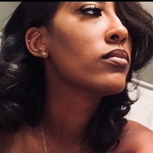 Meet your Posher, Tracee